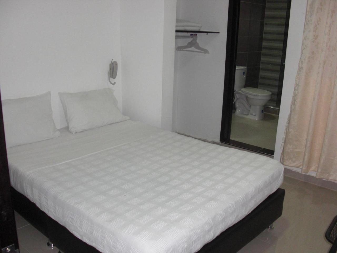 Hotel Aussie Koala Armenia  Bagian luar foto